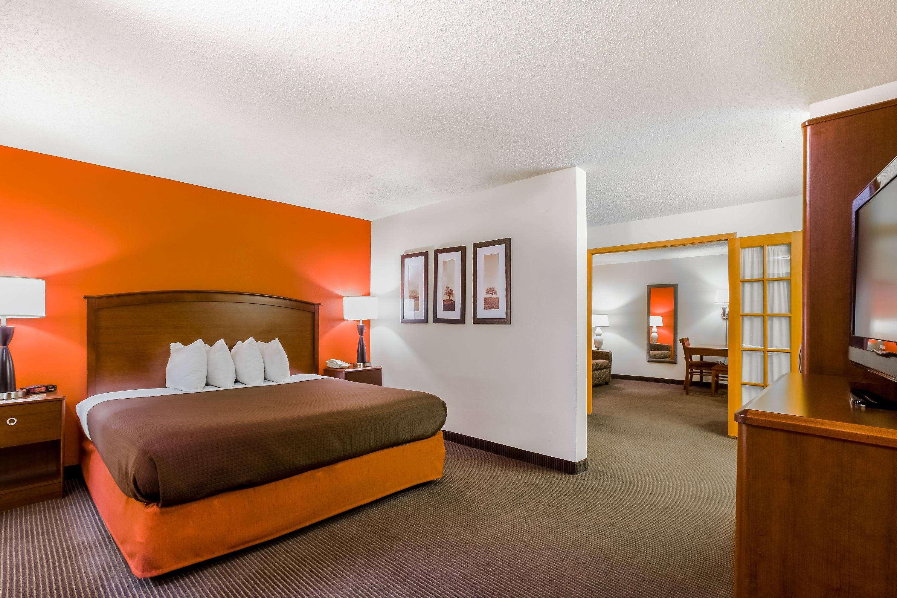 Americinn By Wyndham Chamberlain Conference Center Bagian luar foto